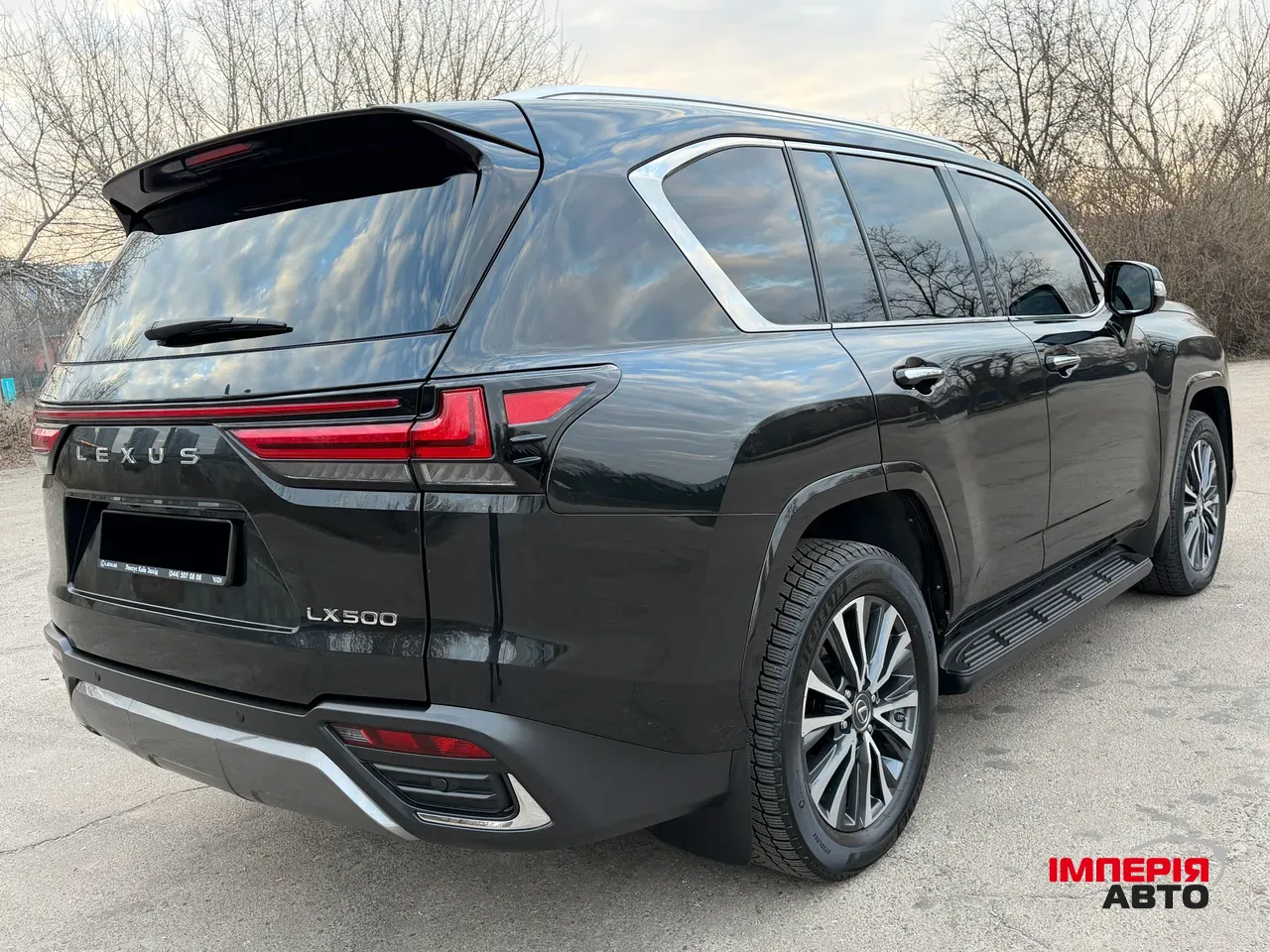 Lexus LX - фото 8