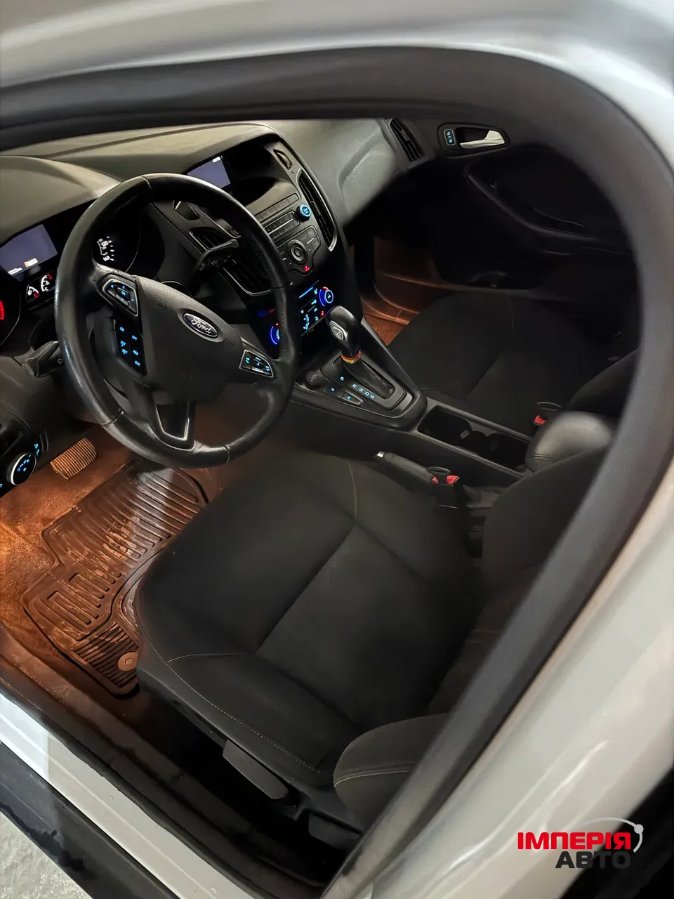 Ford Focus - фото 11