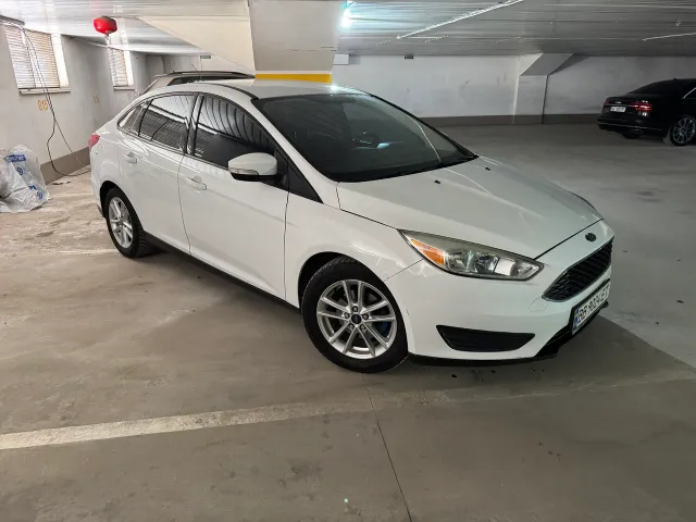 Ford Focus - фото 2
