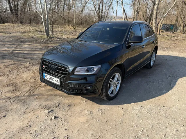 Audi Q5 - фото 1