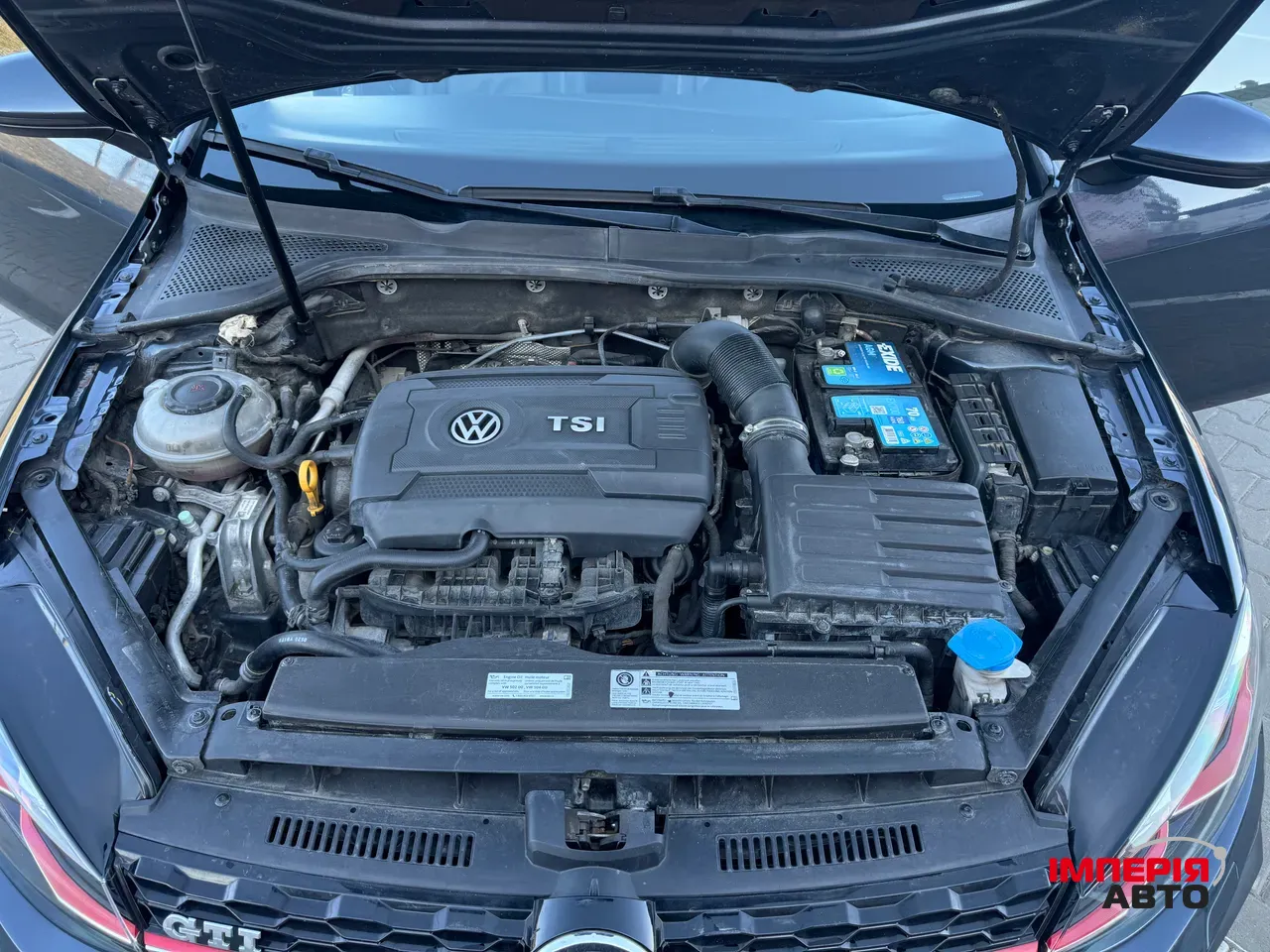 Volkswagen Golf GTI - фото 9