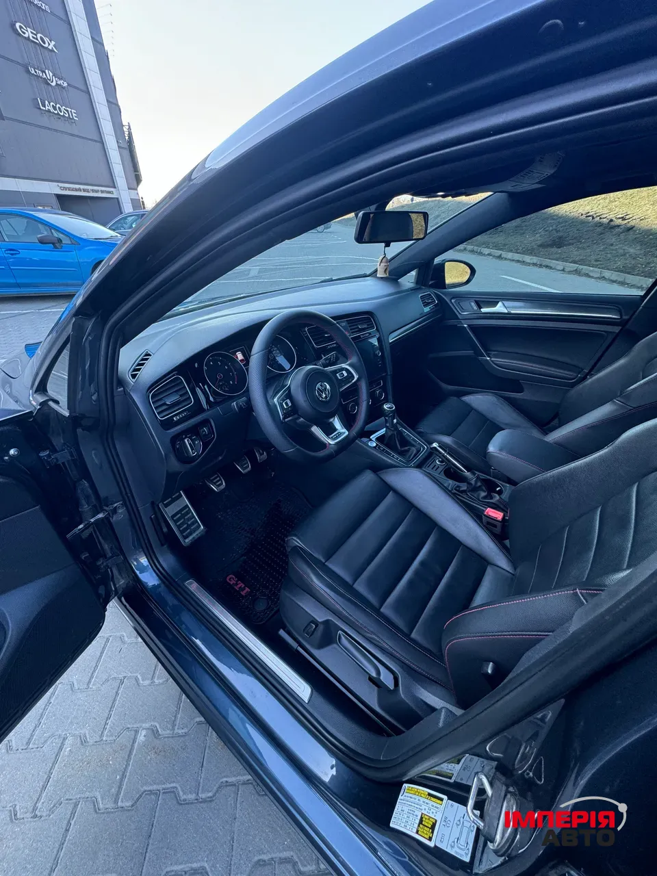 Volkswagen Golf GTI - фото 5