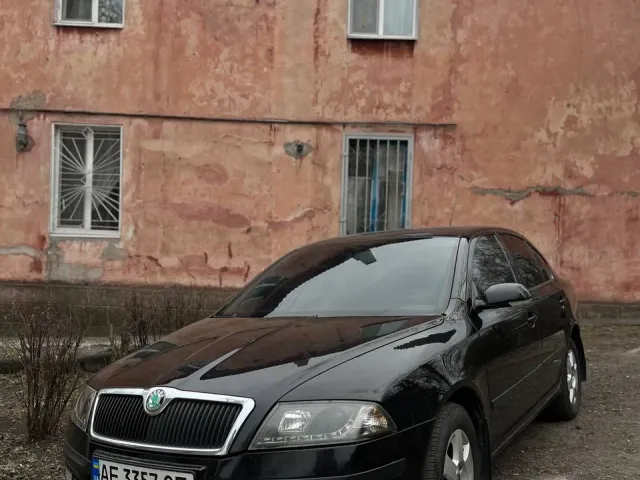 Skoda Octavia - фото 3