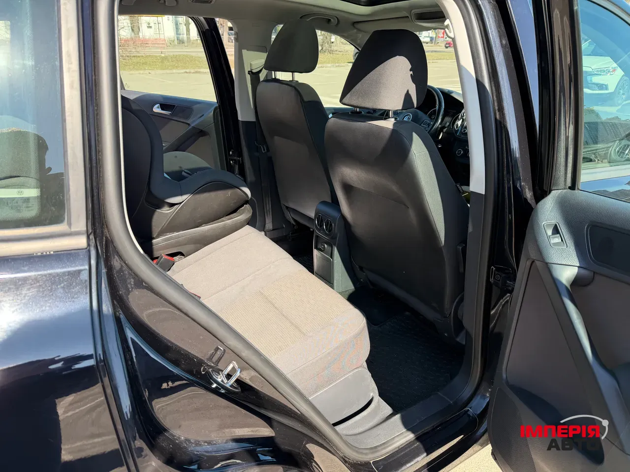 Volkswagen Tiguan - фото 6