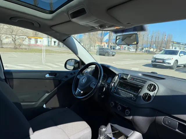 Volkswagen Tiguan - фото 3