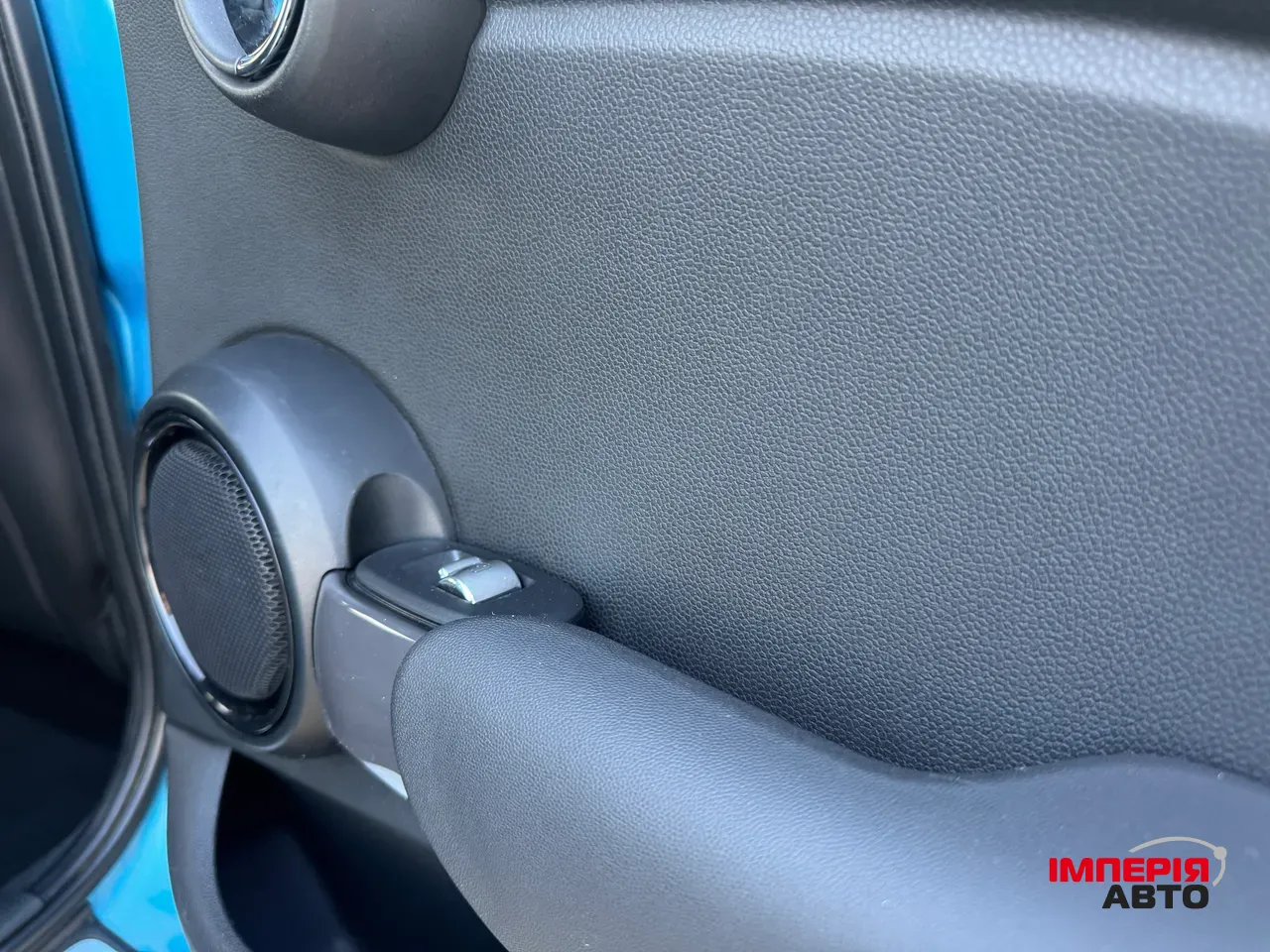 Mini Hatch - фото 20