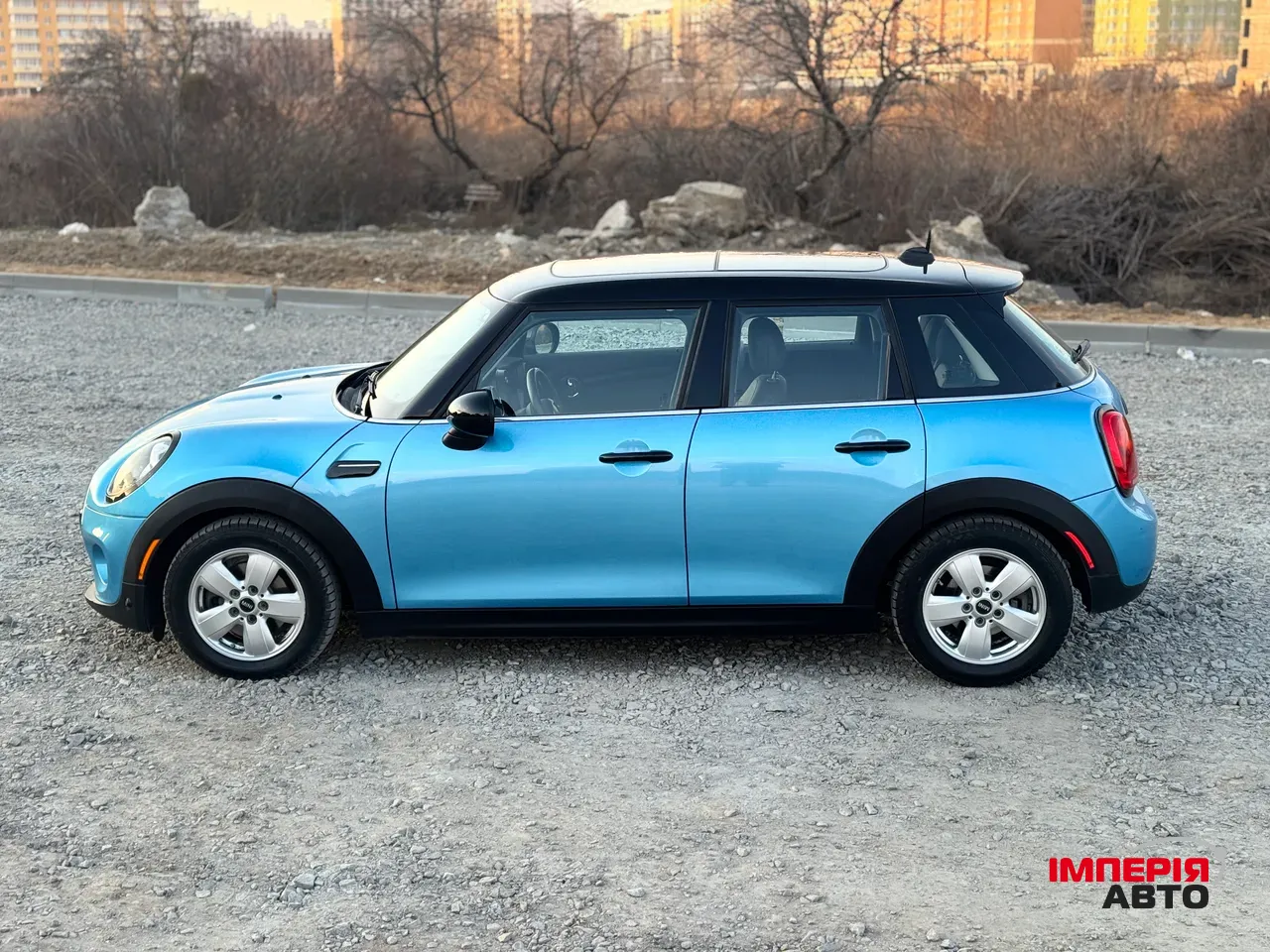 Mini Hatch - фото 10