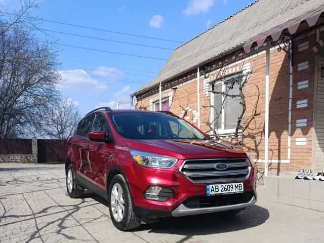 Ford Escape - фото 1