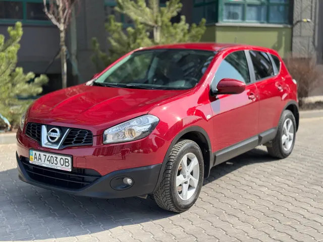 Nissan Qashqai - фото 1