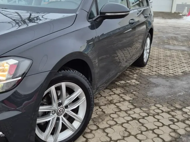 Volkswagen Golf - фото 5