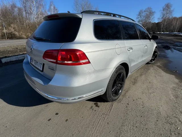 Volkswagen Passat - фото 5