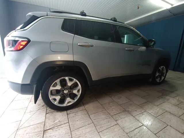 Jeep Compass - фото 4