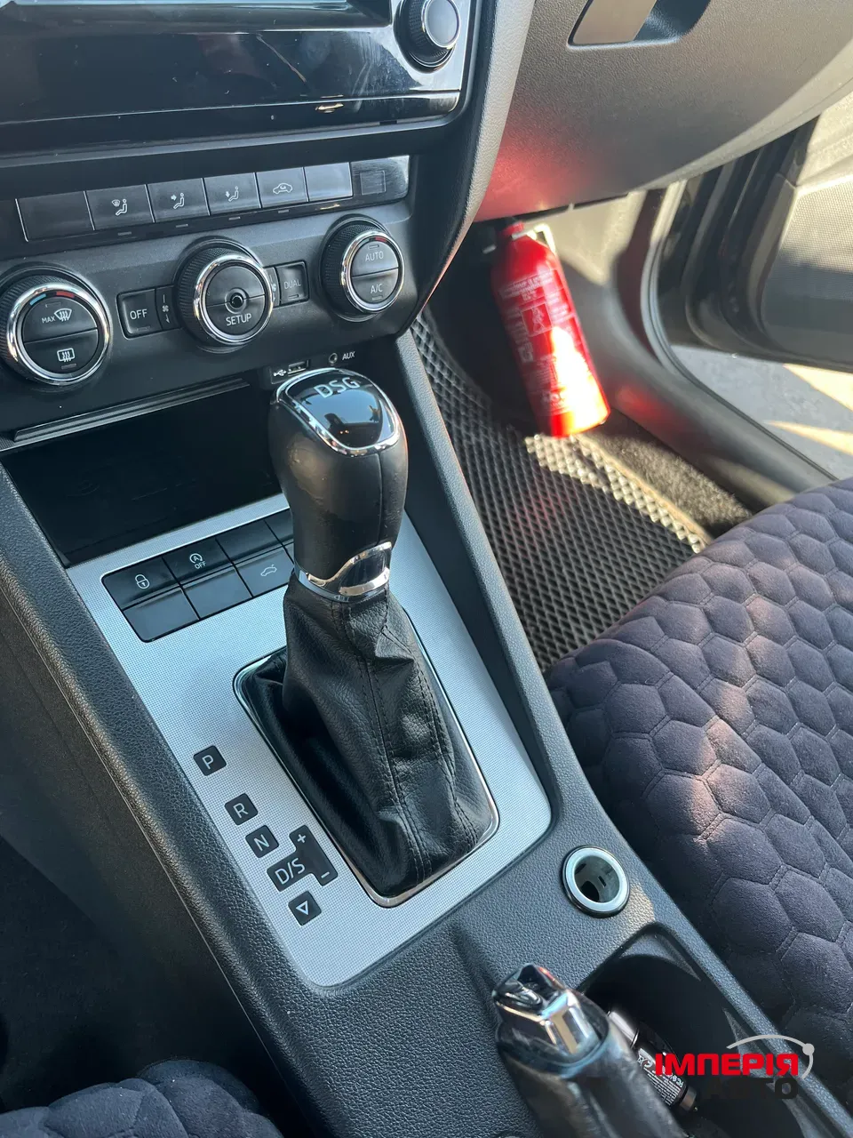 Skoda Octavia - фото 4