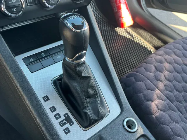 Skoda Octavia - фото 4