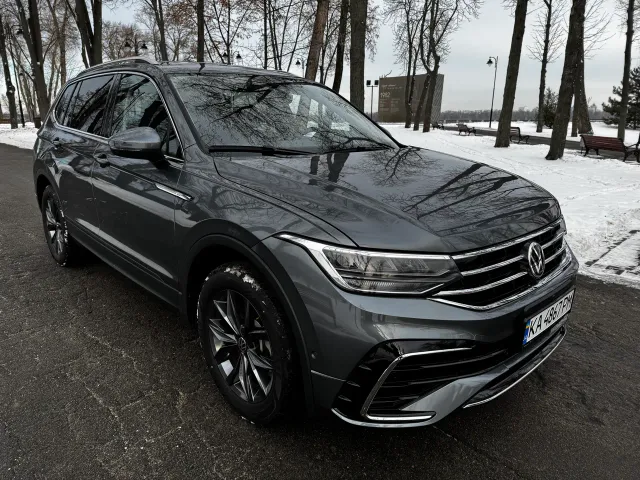 Volkswagen Tiguan R - фото 1