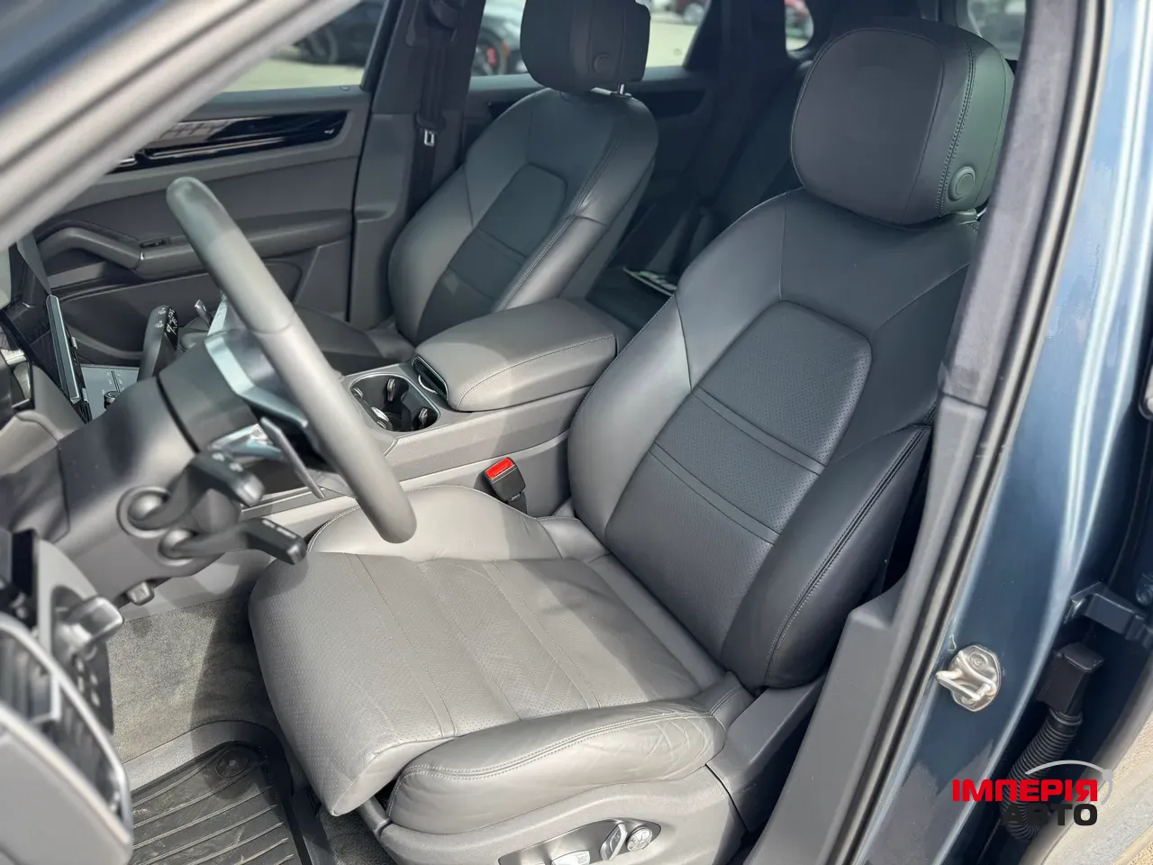 Porsche Cayenne - фото 14