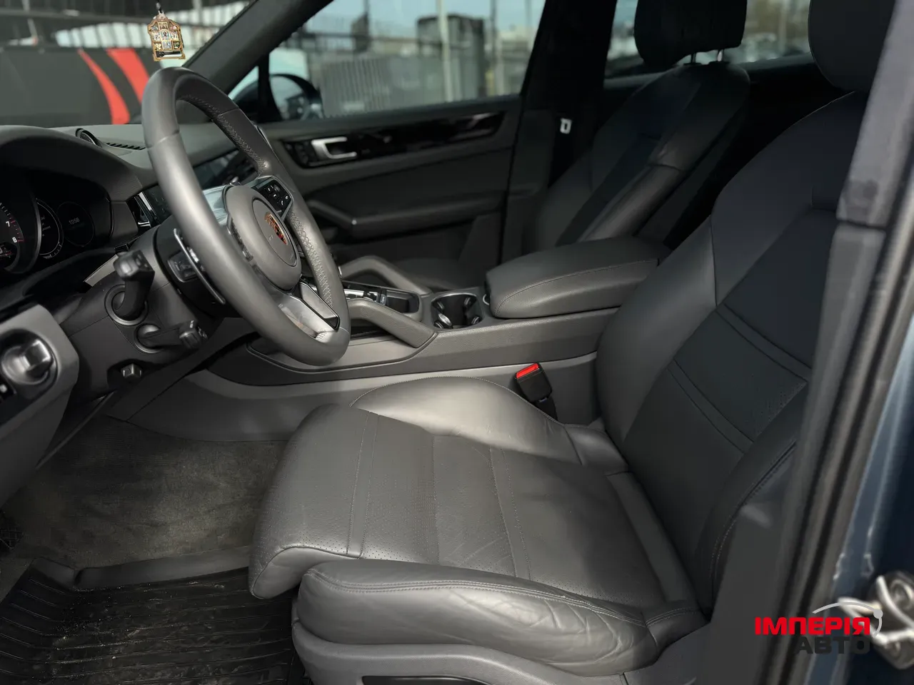 Porsche Cayenne - фото 13