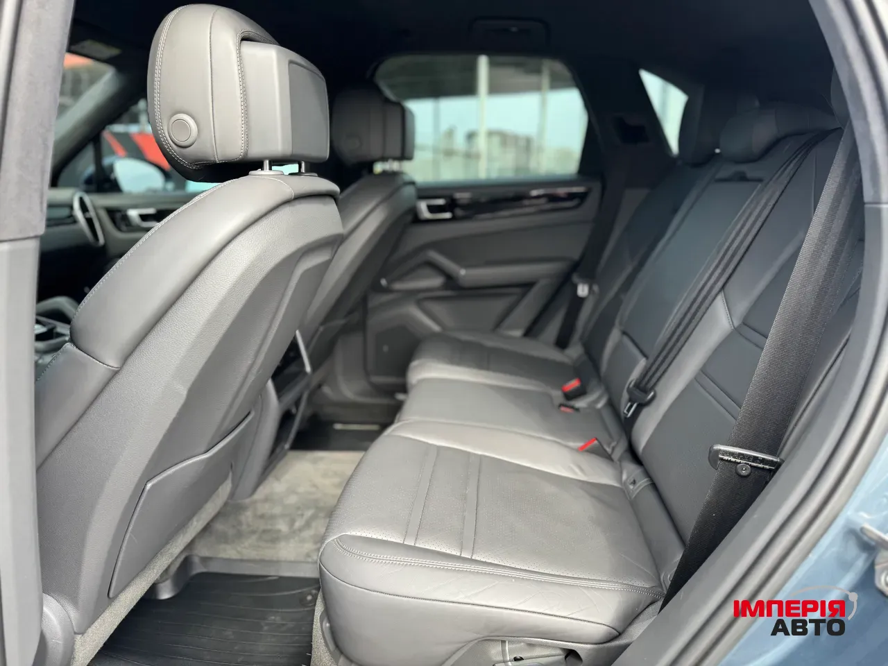 Porsche Cayenne - фото 11