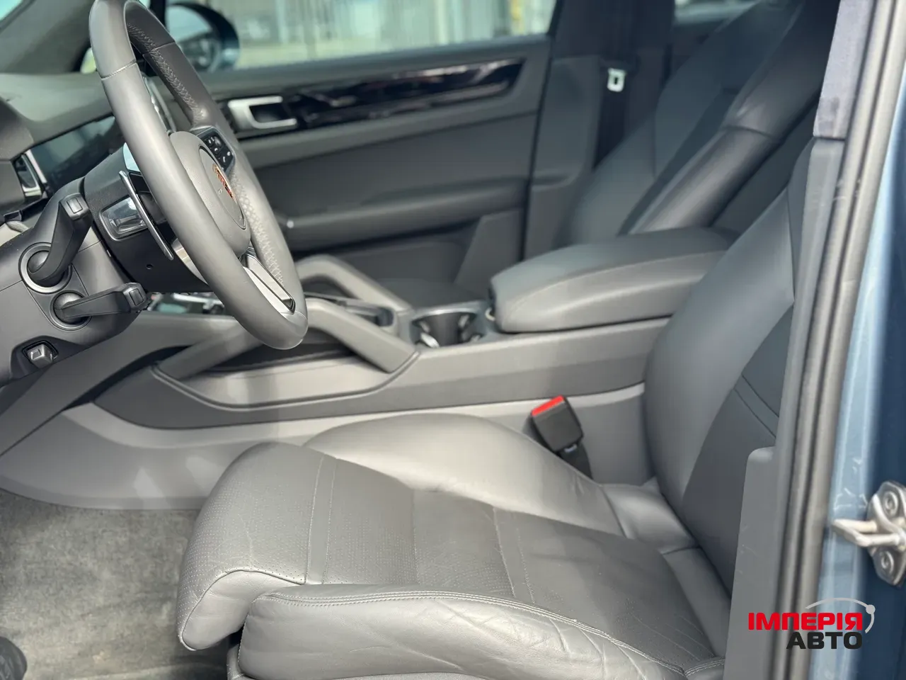 Porsche Cayenne - фото 12