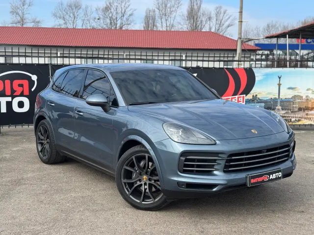Porsche Cayenne - фото 1