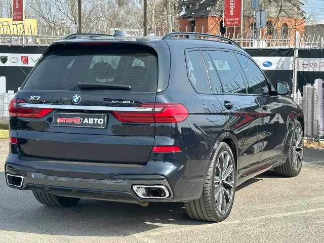 BMW X7 - фото 5