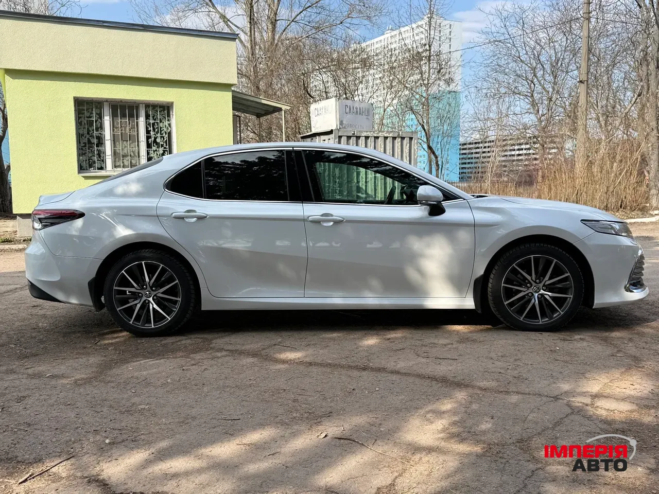 Toyota Camry - фото 5