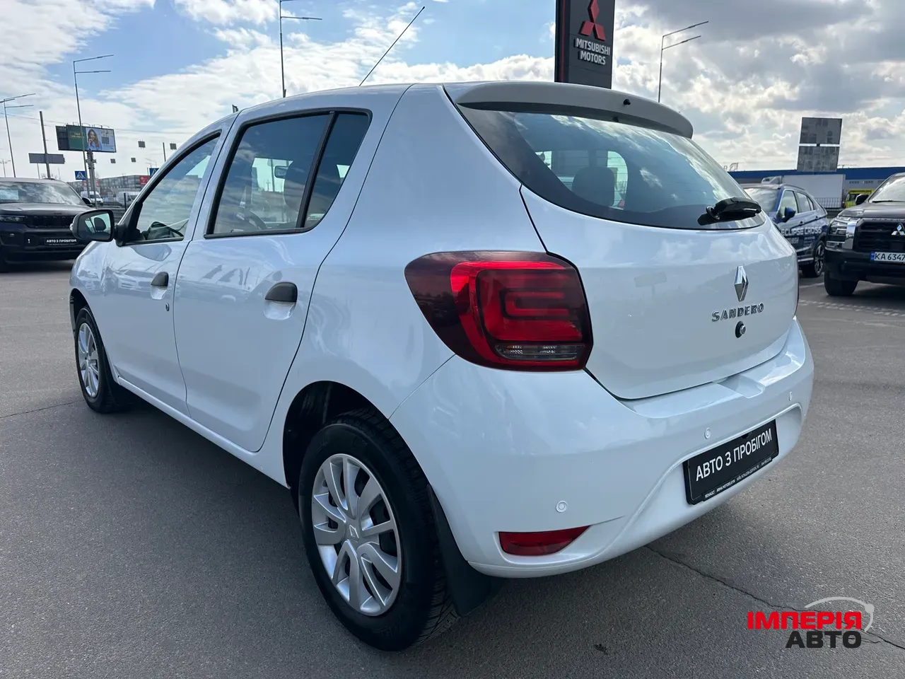 Renault Sandero - фото 5