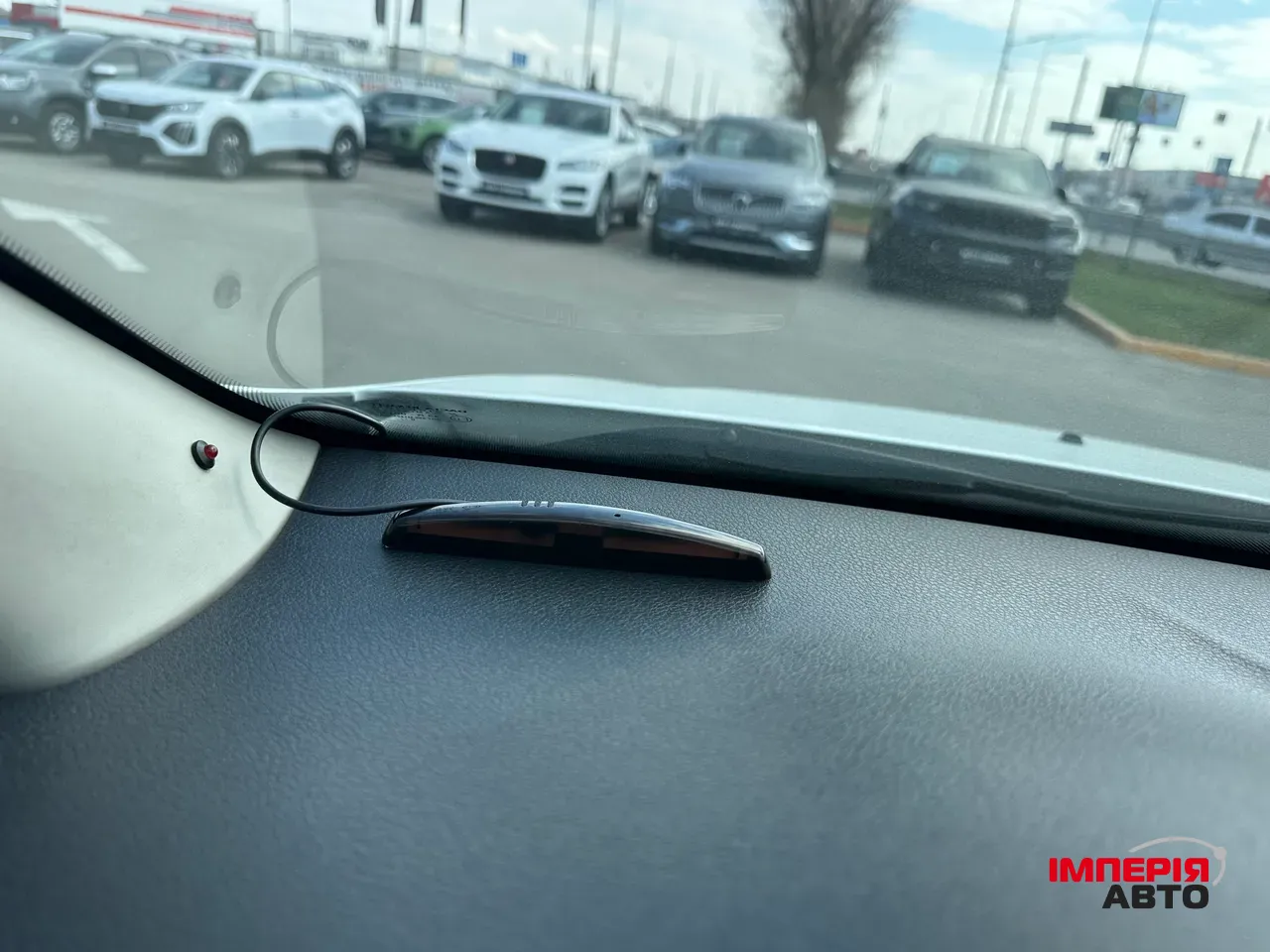 Renault Sandero - фото 21