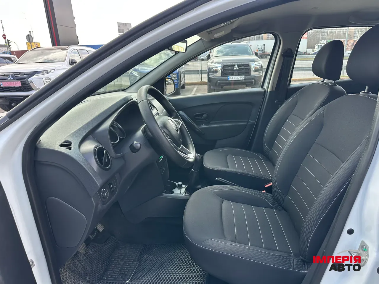 Renault Sandero - фото 14