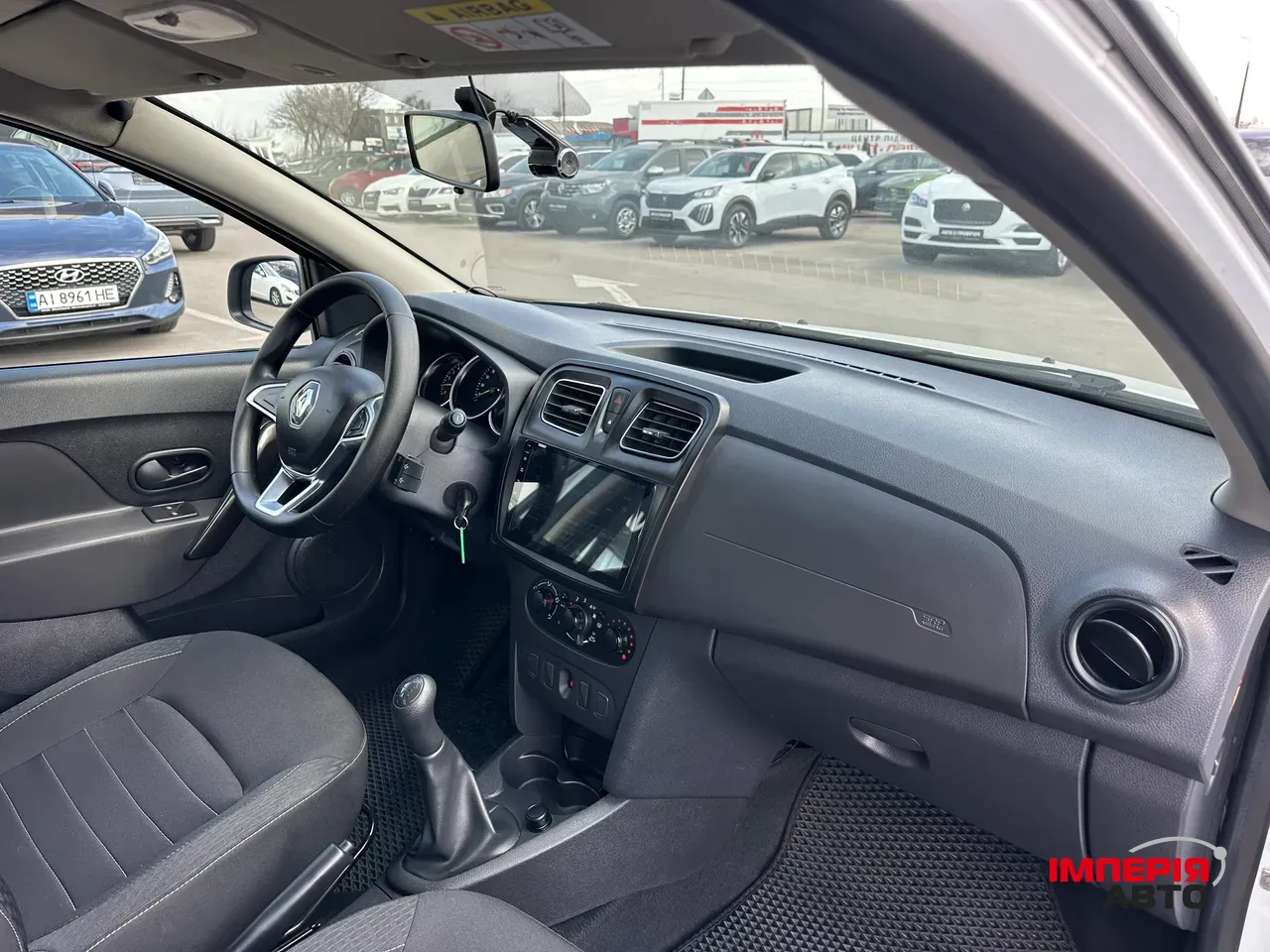 Renault Sandero - фото 23