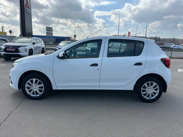 Renault Sandero - фото 4