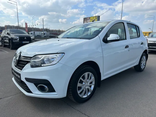 Renault Sandero - фото 3