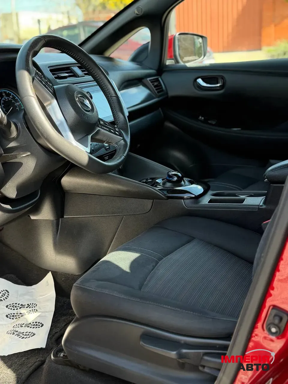 Nissan Leaf - фото 10