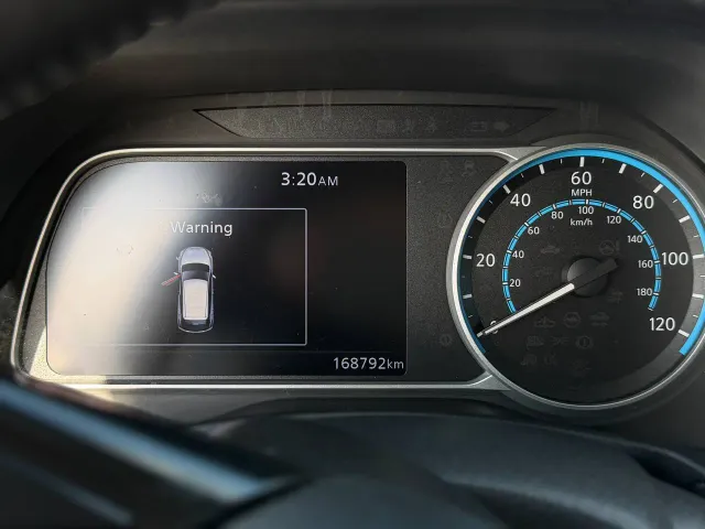 Nissan Leaf - фото 5