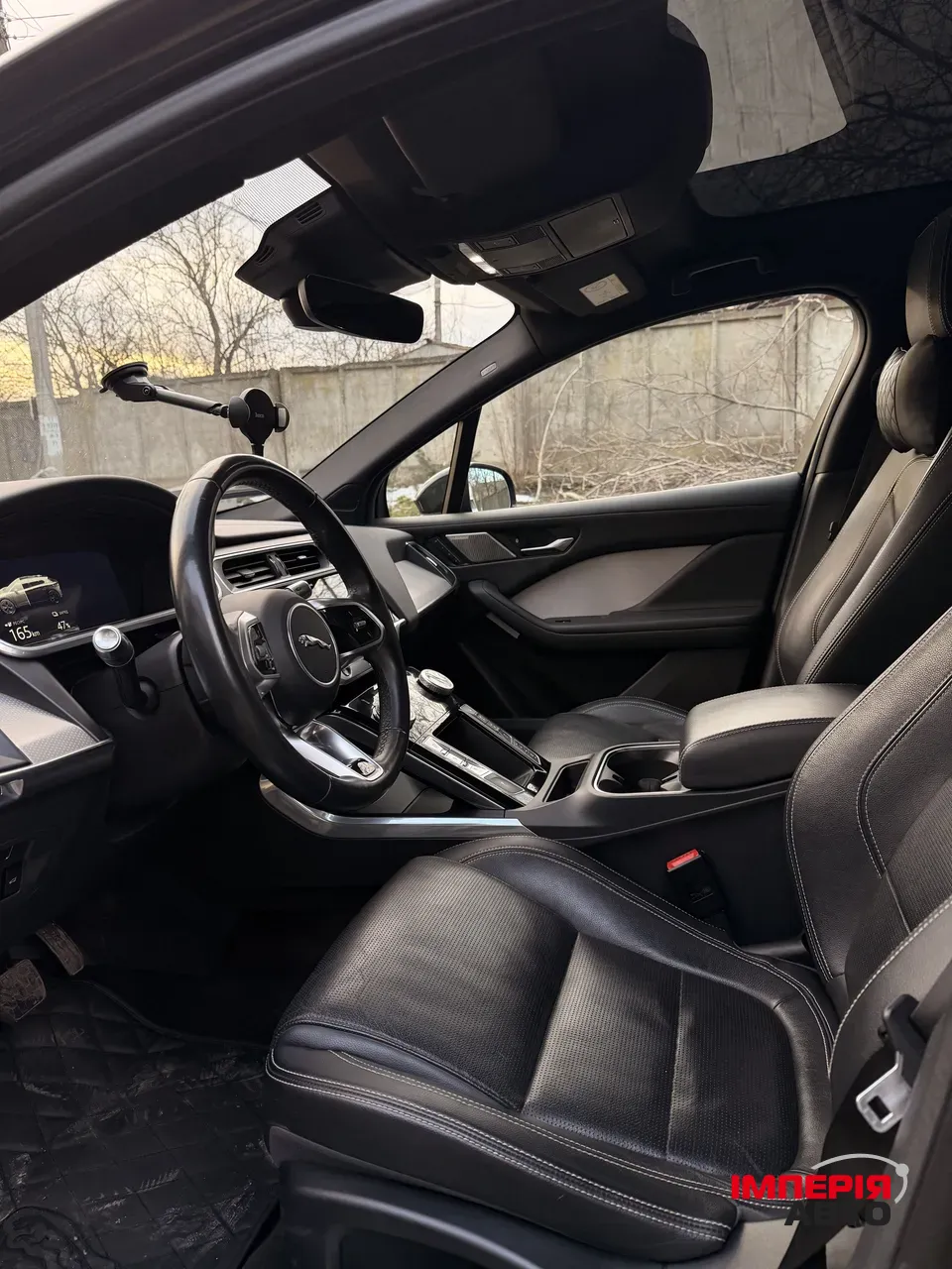 Jaguar I-Pace - фото 11