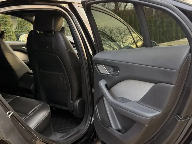 Jaguar I-Pace - фото 5