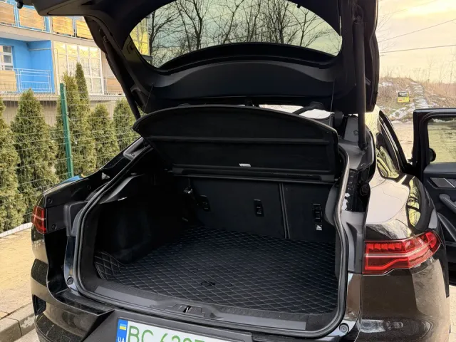 Jaguar I-Pace - фото 4
