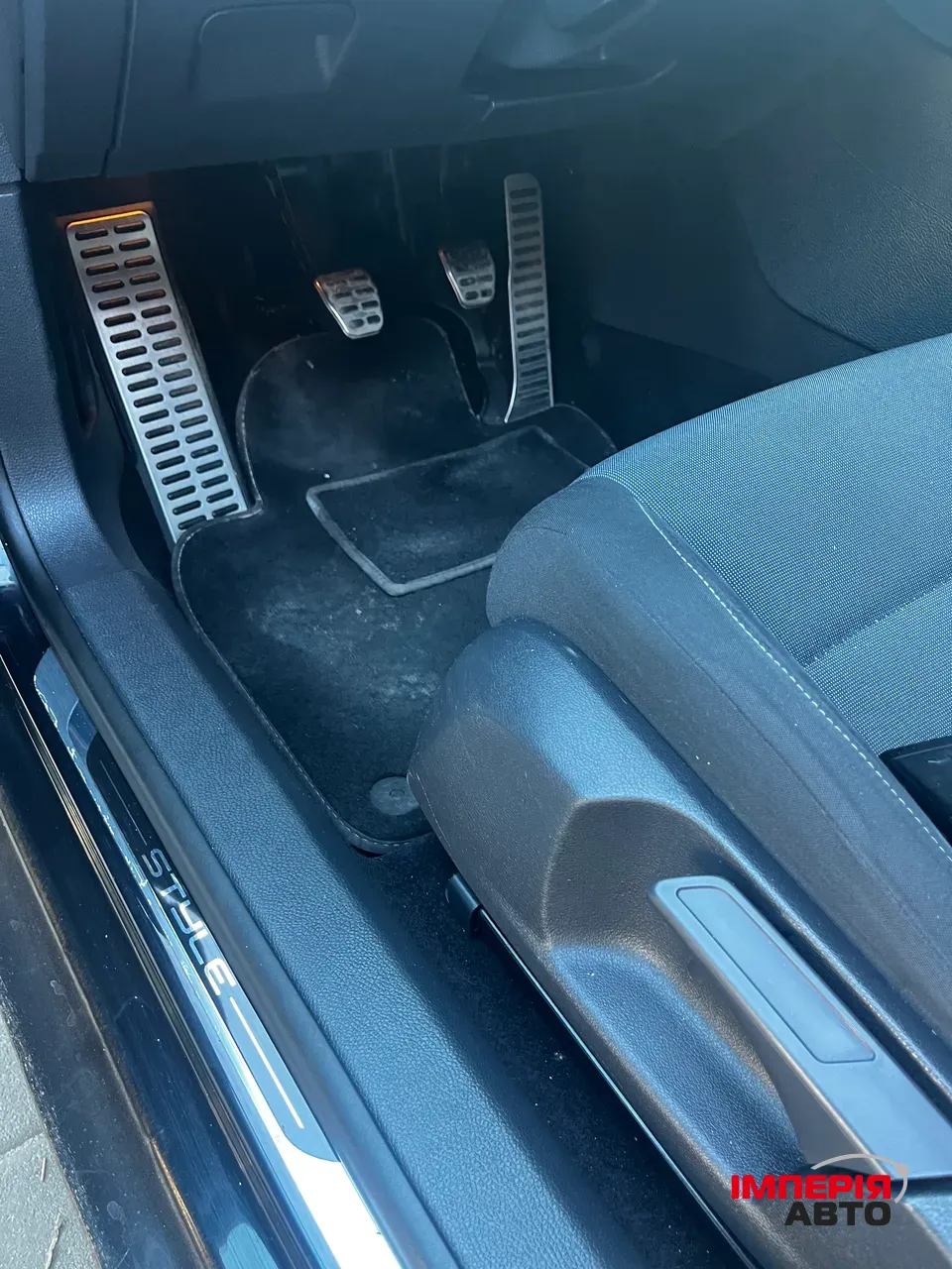 Volkswagen Golf GTD - фото 18