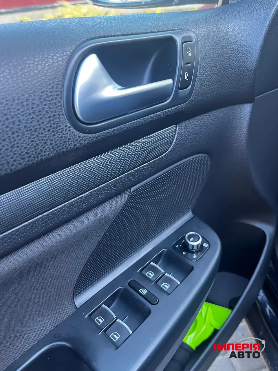 Volkswagen Golf GTD - фото 7