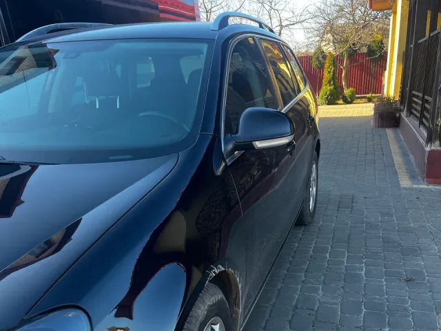 Volkswagen Golf GTD - фото 4