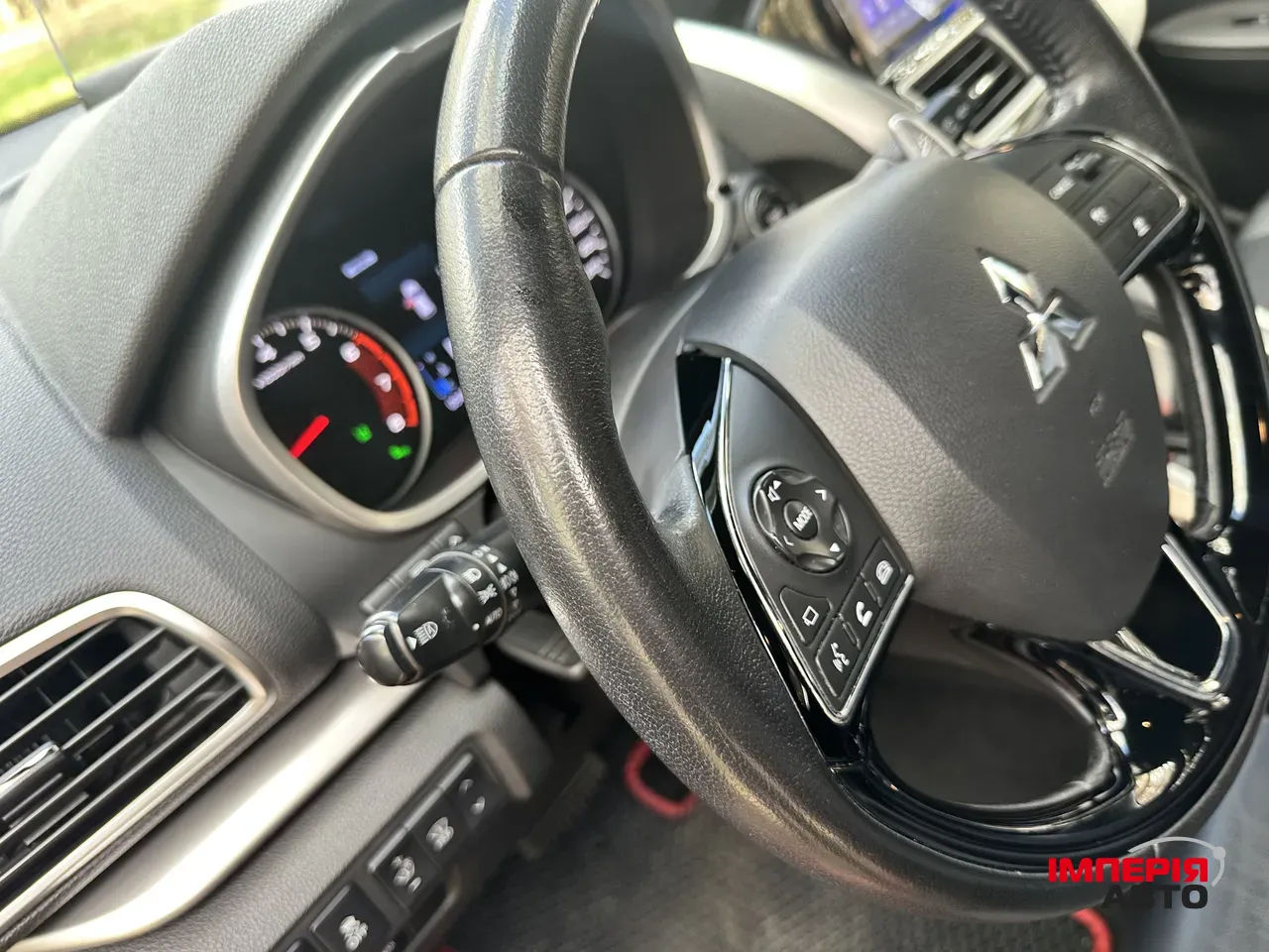 Mitsubishi Eclipse Cross - фото 14
