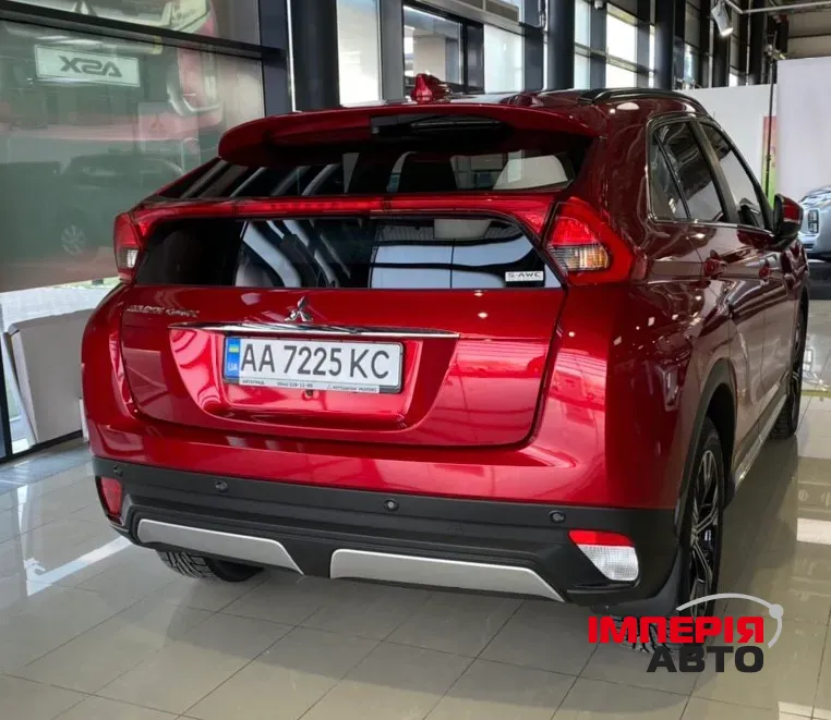 Mitsubishi Eclipse Cross - фото 2