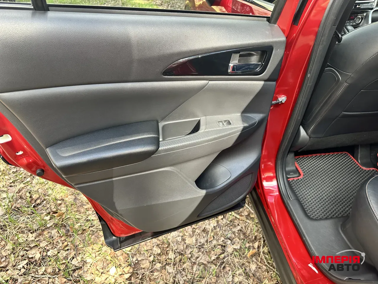 Mitsubishi Eclipse Cross - фото 17