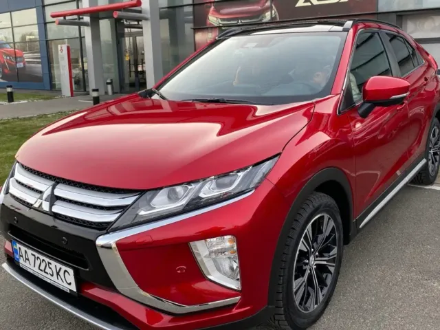 Mitsubishi Eclipse Cross - фото 1