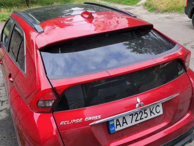 Mitsubishi Eclipse Cross - фото 3