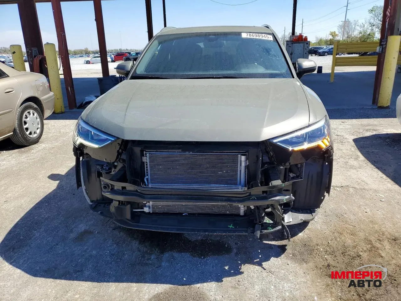 Audi Q3 - фото 2