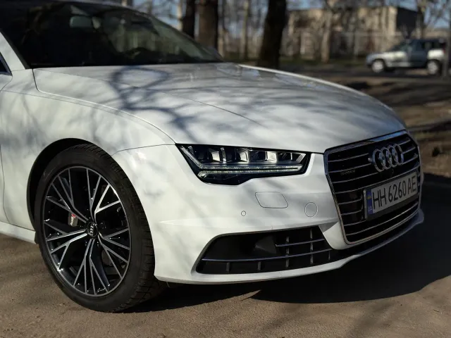 Audi A7 - фото 5