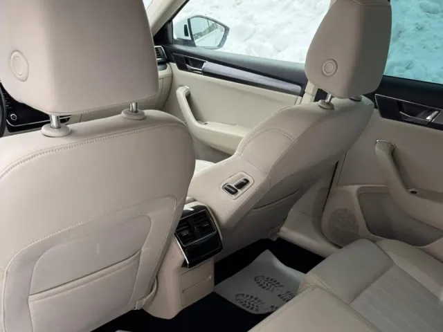Skoda Superb - фото 4