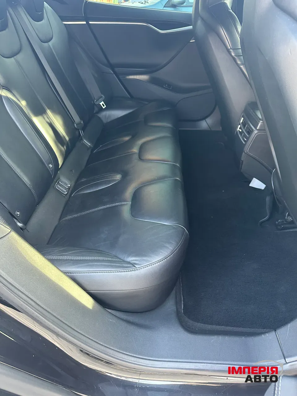 Tesla Model S - фото 11