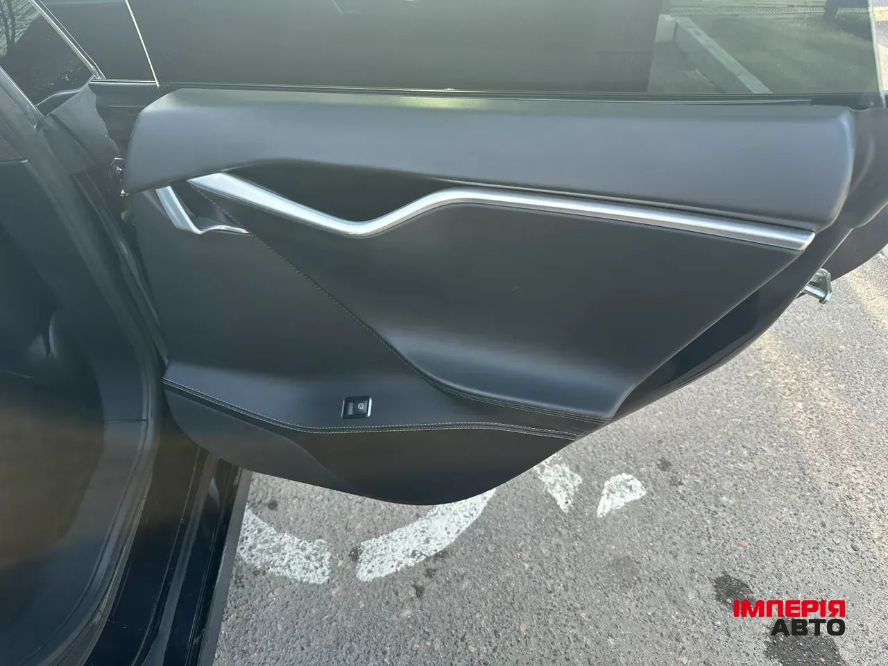 Tesla Model S - фото 17